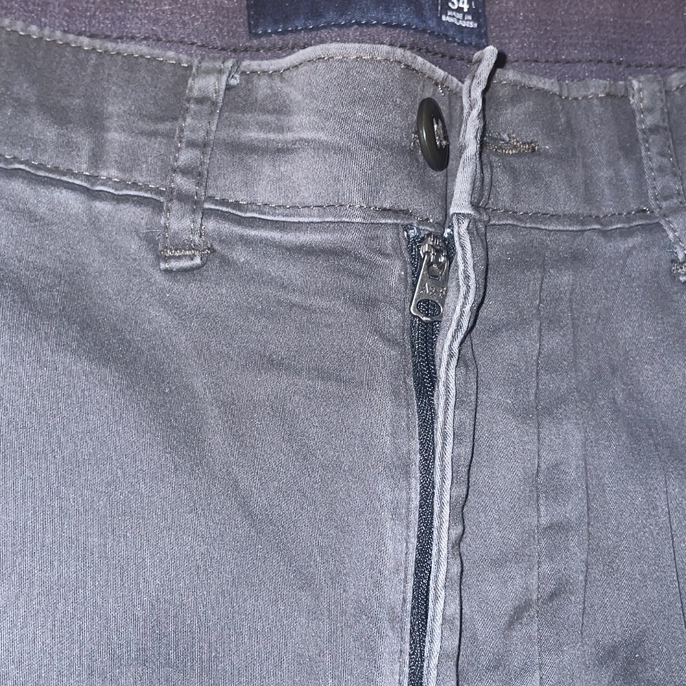 A&F Go-To Athletic Fit Pant in Deep Navy - Picture 5 of 7